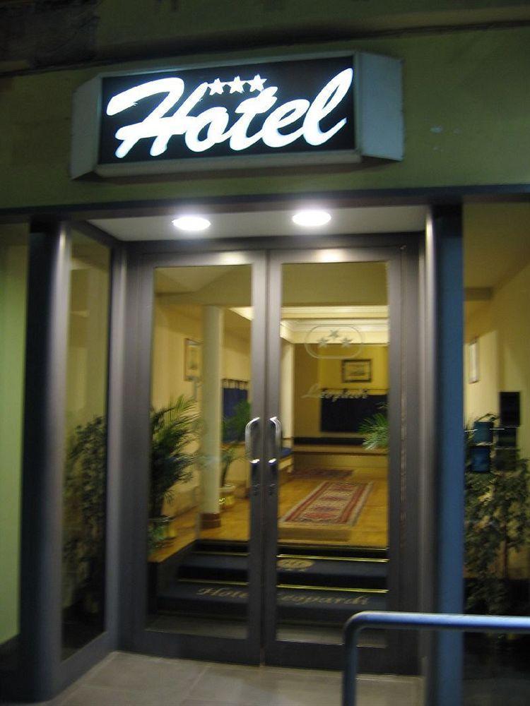 Hotel Leopardi Napoli Esterno foto